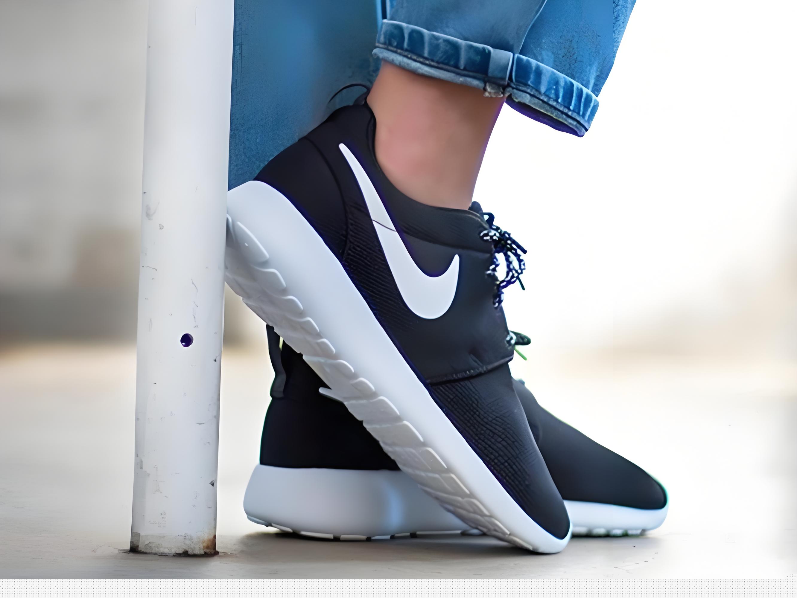 Nike%20Roshe%20Run%20(2).jpg